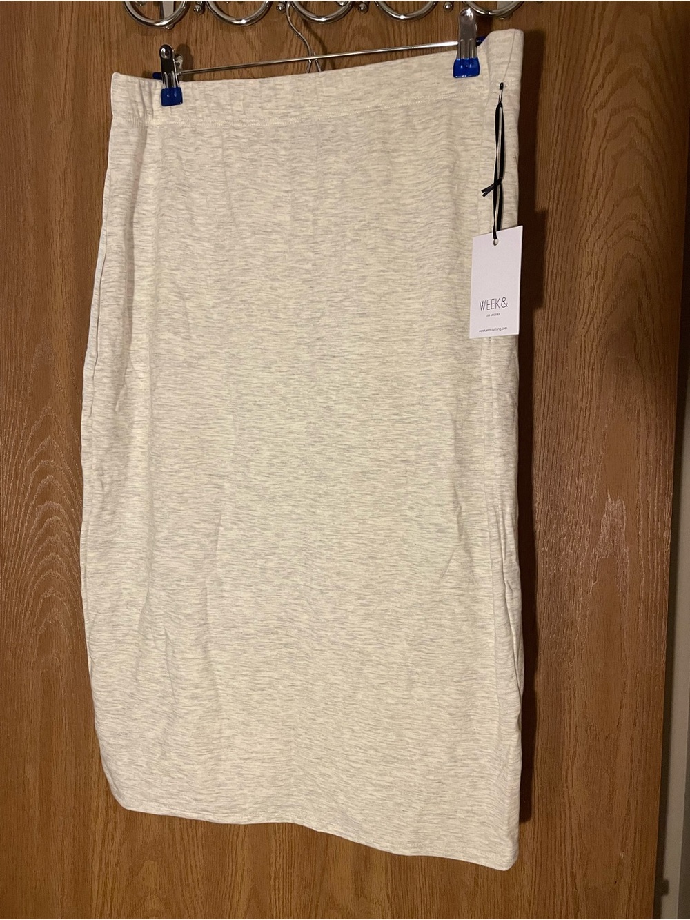 Week& - Soft, Light Grey Pencil Skirt